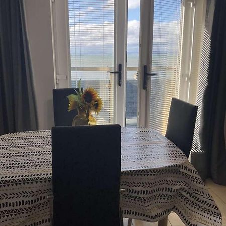 Seaview Apartment Портстюърт Екстериор снимка