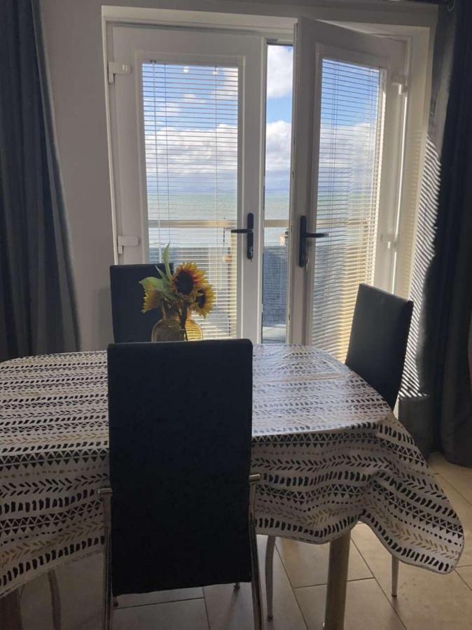 Seaview Apartment Портстюърт Екстериор снимка