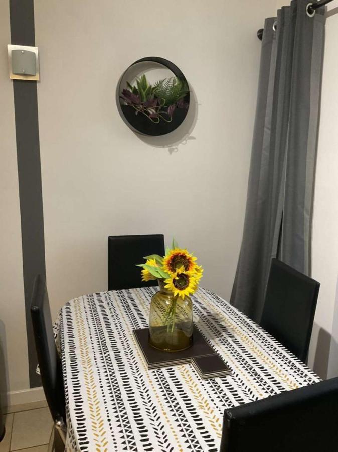 Seaview Apartment Портстюърт Екстериор снимка